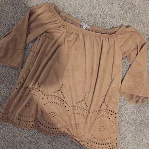 cute brown flowy top!